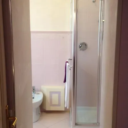 B&B Bonne Nuit Oda ve Kahvaltı Bergamo